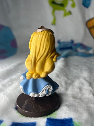 فيقر الاميرة النائمة اورورا