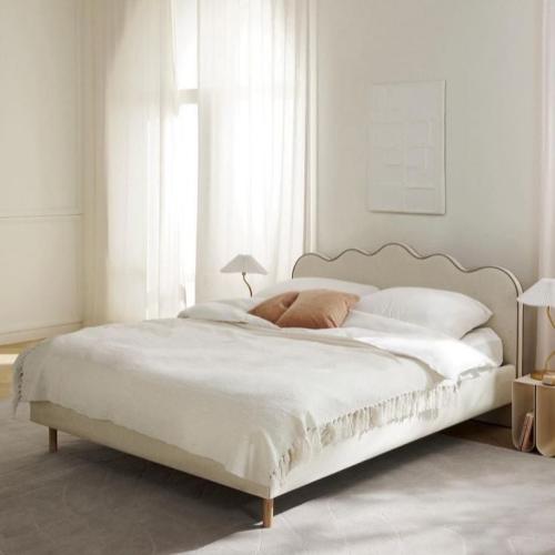 سرير 23 سبتمبر الفندقي بقماش شنيل