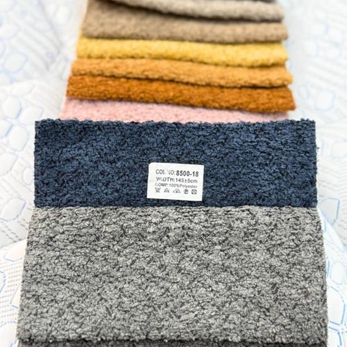 سرير ريزا الفندقي بقماش بوكليه