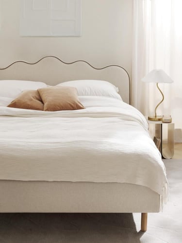 سرير 23 سبتمبر الفندقي بقماش شنيل