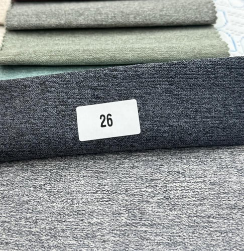 سرير نيوم الفندقي بقماش شنيل