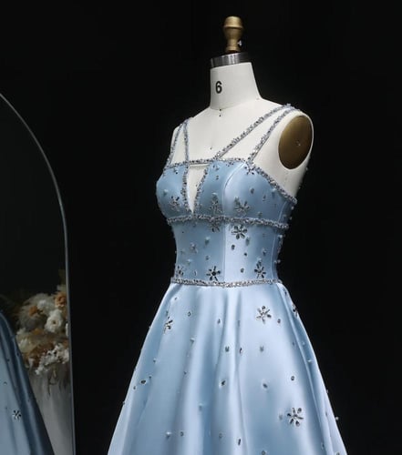 فستان ازرق فاتح مع تطريز يدوي من سمارا بوتيك-P87