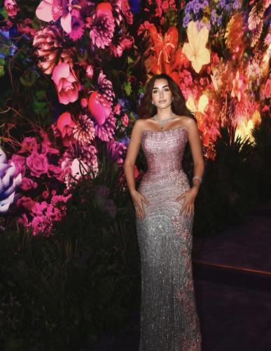 Sequin evening dress in a gradient of pink hues from Samara Boutique - E152