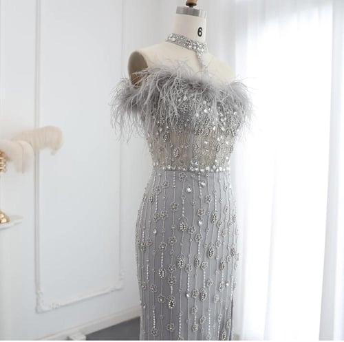 فستان سهرة ريش الصدر مع أسورة رقبة من سمارا بوتيك...