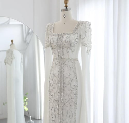 قفطان مغربي فاخر تطريز يدوي كامل وبثلاث ألوان من س...