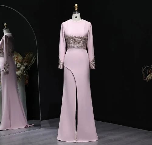 Elegant evening dress with modest sleeves from Samara Boutique - E125