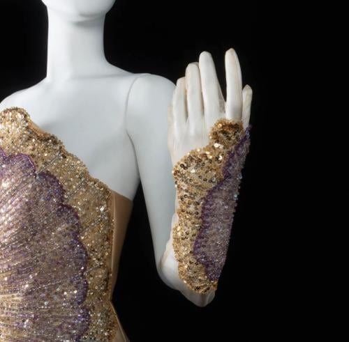 Evening dress with a sparkling butterfly touch from Samara Boutique - P109