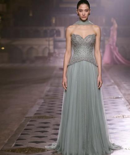 Elegant evening dress from Samara Boutique - S176