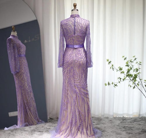 فستان سهرة تطريز يدوي مع أكمام طويلة من سمارا بوتي...