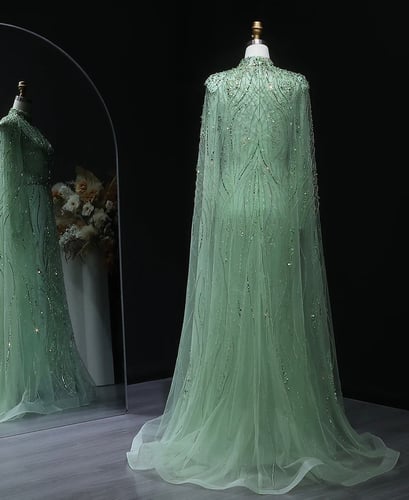 فستان أعراس فاخر بأكمام الكيب الطويلة من سمارا بوت...