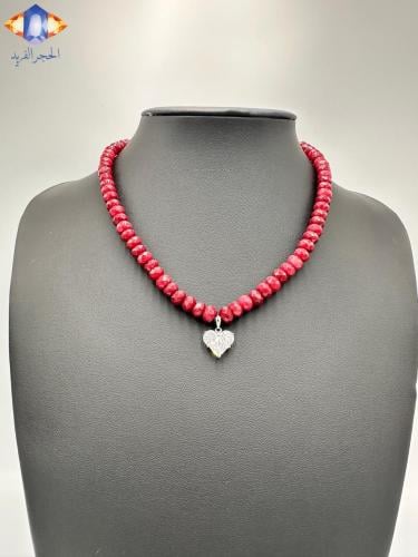 عقد حجر الروبي ( الياقوت الأحمر ) الطبيعي المصقول...