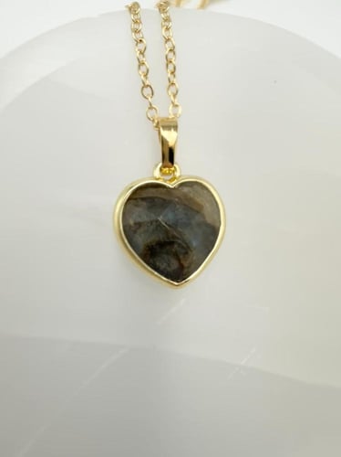 تعليقه حجر الطاووس (لابرادوريت) الكريم مع سلسال ذه...