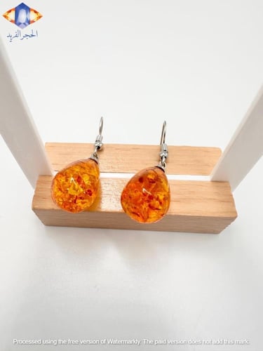 حلق من العنبر العسلي الطبيعي .