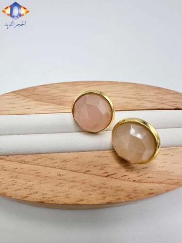 حلق من حجرالكوارتز الوردي الطبيعي الكريم .