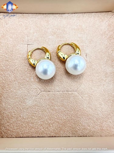 حلق ذهبي مرصع باللؤلؤ الطبيعي