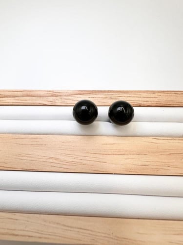 حلق من حجر الأونكس الأسود الكريم الطبيعي