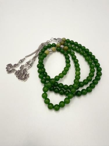 سبحة حجر العقيق الأخضر الطبيعي الكريم .