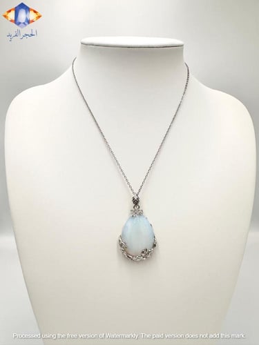 تعليقه حجر الأوبال الطبيعي الكريم.