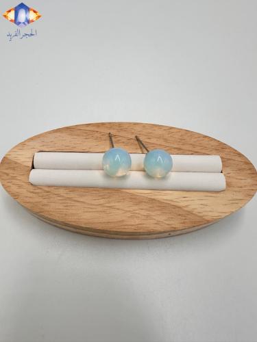 حلق من حجر الأوبال الطبيعي الكريم .