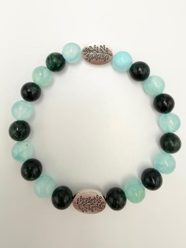 السوار الفريد من الزمرد والتوباز الازرق الطبيعي.