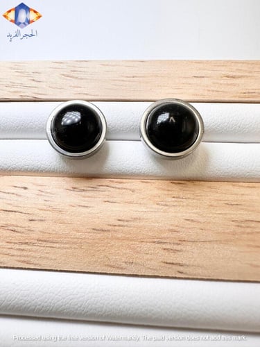 حلق من حجر الأونكس الأسود الطبيعي الكريم .