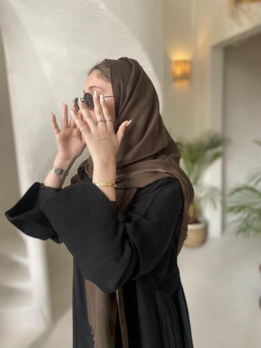 طرحة مميزة عملية بني