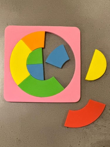 درزن العاب اطفال منوع (12 حبة)