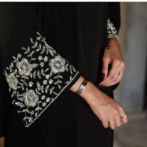 عباية شك قماش كريب ملكي مع طرحه