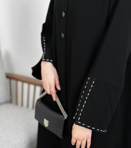 عبايا صيفيه عمليه الأكثر طلباً