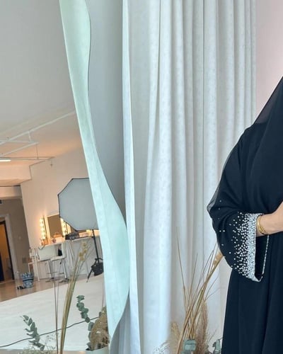 عبايا صيفيه عليها طلب