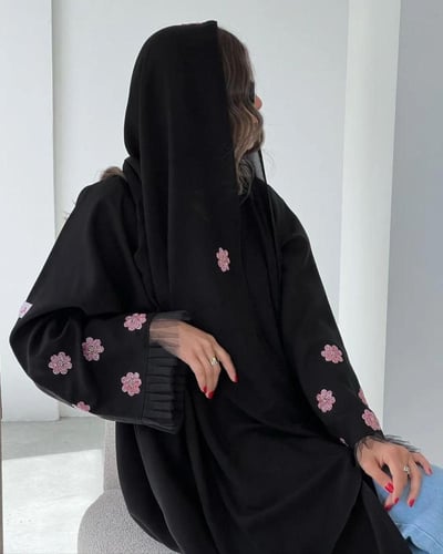 عبايا عمليه صيفيه