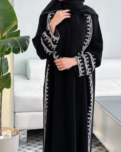 عبايا صيفيه عمليه