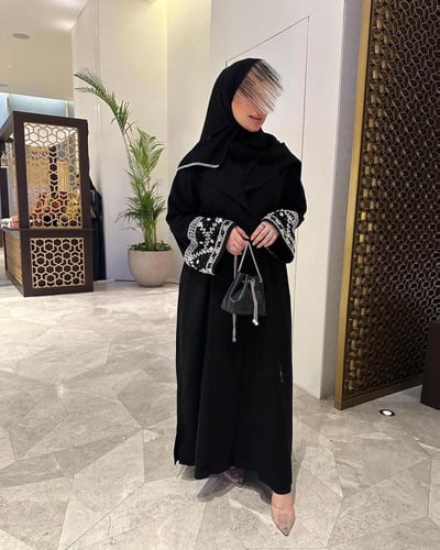 عبايا عمليه صيفيه