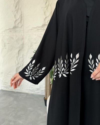 عبايا عمليه دوامات