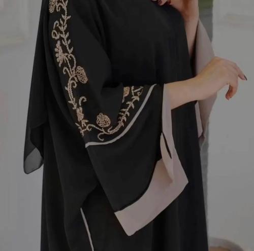 عبايا صيفيه عليها طلب