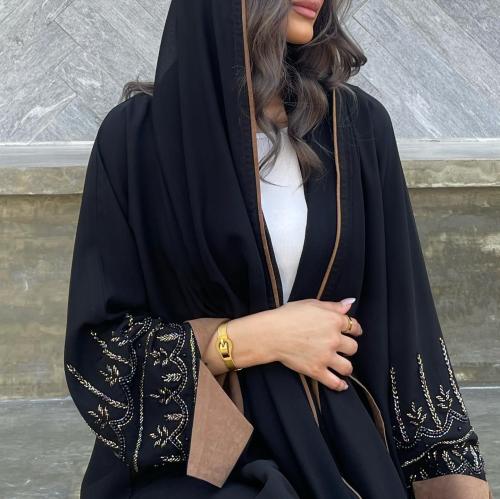 عبايا عمليه صيفيه