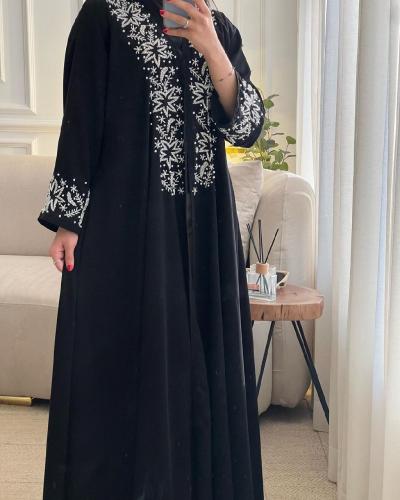 عبايه عمليه بفصوص