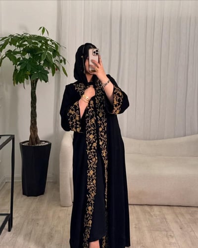 عباية زاهيه