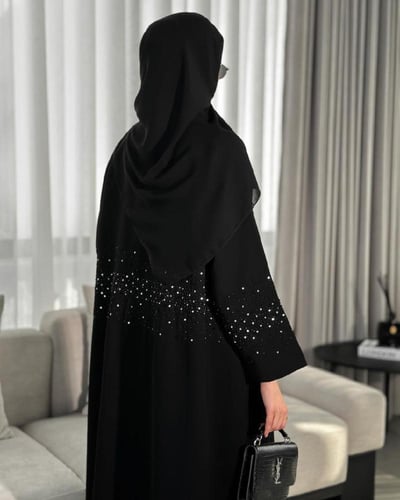 عبايه عمليه