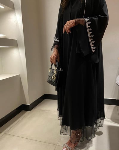 عباية الاكثر طلباً