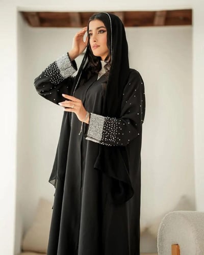 عباية خاصه في المناسبات