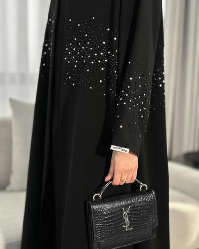 عبايه عمليه