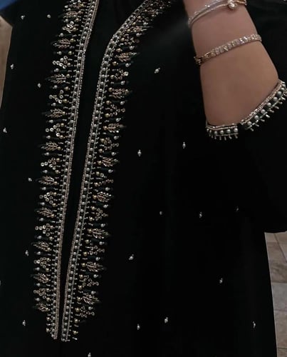 عبايا عمليه