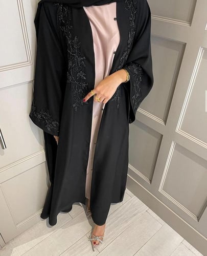 عبايا صيفيه عمليه