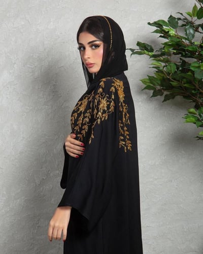 عبايا صيفيه عمليه