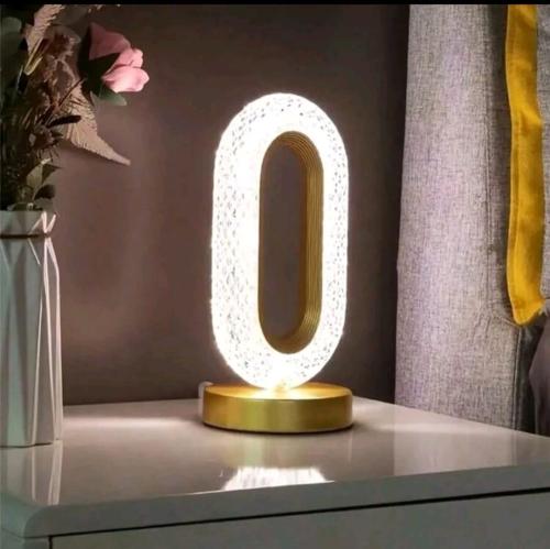 مصباح طاولة بالكريستال ليد يعمل باللمس بثلاث مستوي...