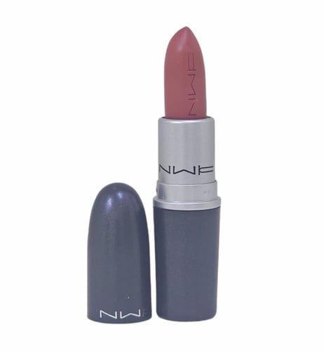 طقم شفايف روج + قلم إن دابليو كيه درجة 04