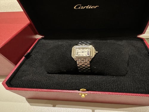 ساعة بانثر الميني