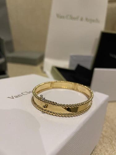 اسواره سيقنتشر