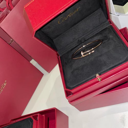 اسوارة جست ان كلو النحيفه بالماس